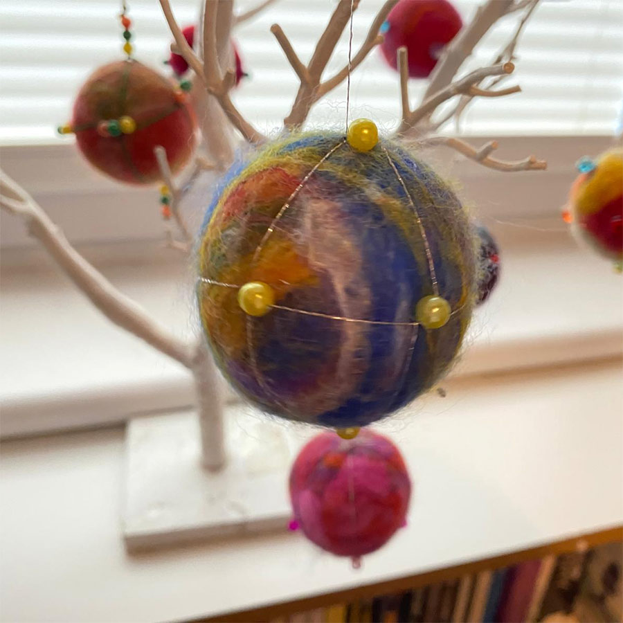 Christmas Bauble Making - Image 2