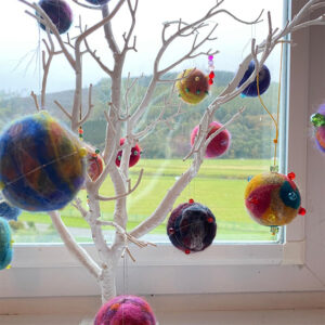 Christmas Bauble Making - Image 3